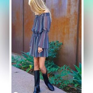 Girls Blue/White/Black Floral Printed Long Sleeves Romper